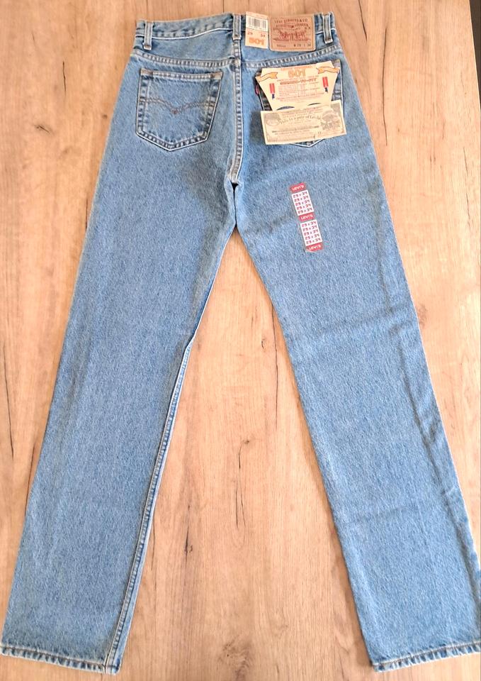Levis 501 Shrink To Fit 29/34 Vintage Rarität Made in USA in Hamburg