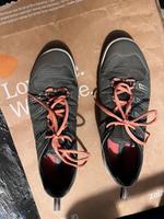 Goretex Ecco Schuhe grau pink 40 Damen sneaker Zalando Otto versa Hessen - Wiesbaden Vorschau