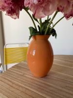 Vase (orange aus Porzellan) Berlin - Steglitz Vorschau