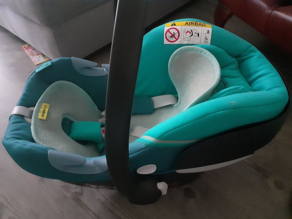 Kinderautositz Cybex mit Isofix-Station in Sarstedt