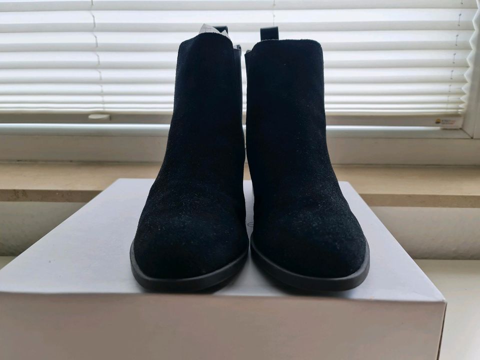 Calvin Klein Boots 38 in Köln