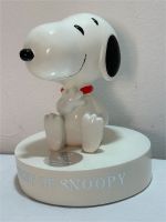 United Labels BEST OF SNOOPY 3D Kunstharz Figur Sockel/VB 29.-€* Hessen - Rüsselsheim Vorschau