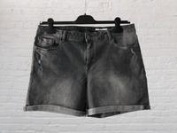 EDC Jeans Shorts Inch 32 grau  kurze Jeansshorts 42 XL Damen Sachsen-Anhalt - Magdeburg Vorschau