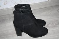 Asos Blockabsatz Stiefelette Gr.39 --SEHR GUT ERHALTEN-- Thüringen - Rositz Vorschau
