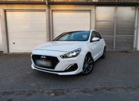 Hyundai i30 1.6 Premium, Motor NEU v. Hyundai,  AHK, Leder Hessen - Groß-Gerau Vorschau