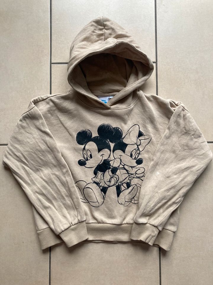 Pulli mit Kapuze Gr. 134/140 mit Mickey & Minnie Mouse in Berlin