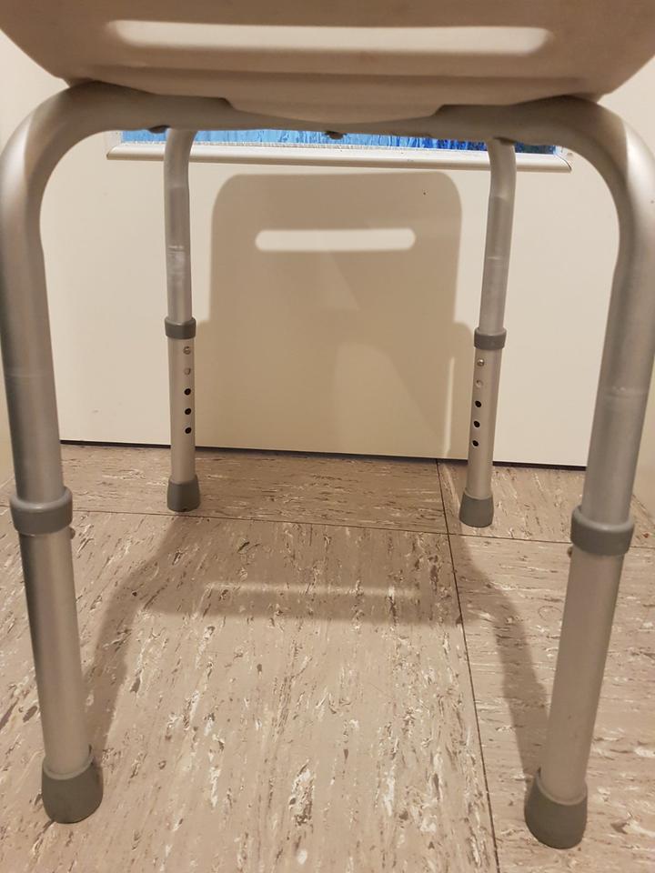 Hocker höhenverstellbar / Sanitär Hocker / Allzweck Hocker in Köln