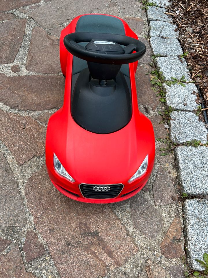 Audi Quattro Junior, rot, Anhänger gratis in Trossingen