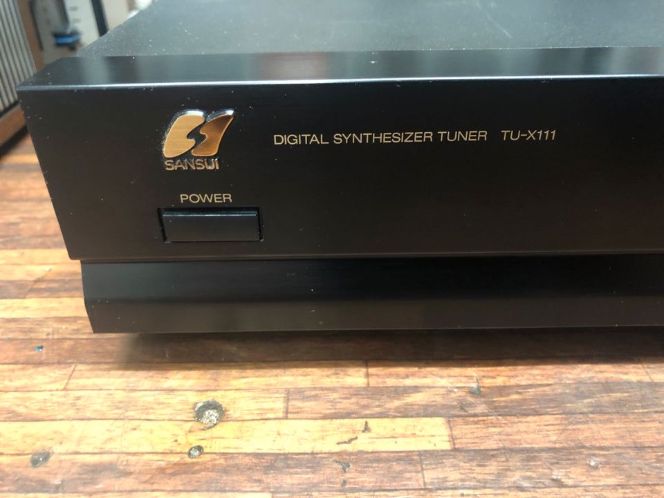 Sansui TU-X111 Tuner / Synthesizer guter Zustand in Sindelfingen