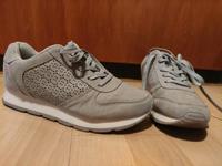 Sneaker LASCANA Gr. 36, fallen 1 Nr. kleiner aus Nordrhein-Westfalen - Bergheim Vorschau