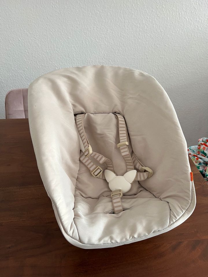 Stokke newborn Aufsatz Baby tripp Trapp in Köln