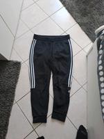 Adidas Hose Gr. M schwarz Damen Hessen - Wölfersheim Vorschau