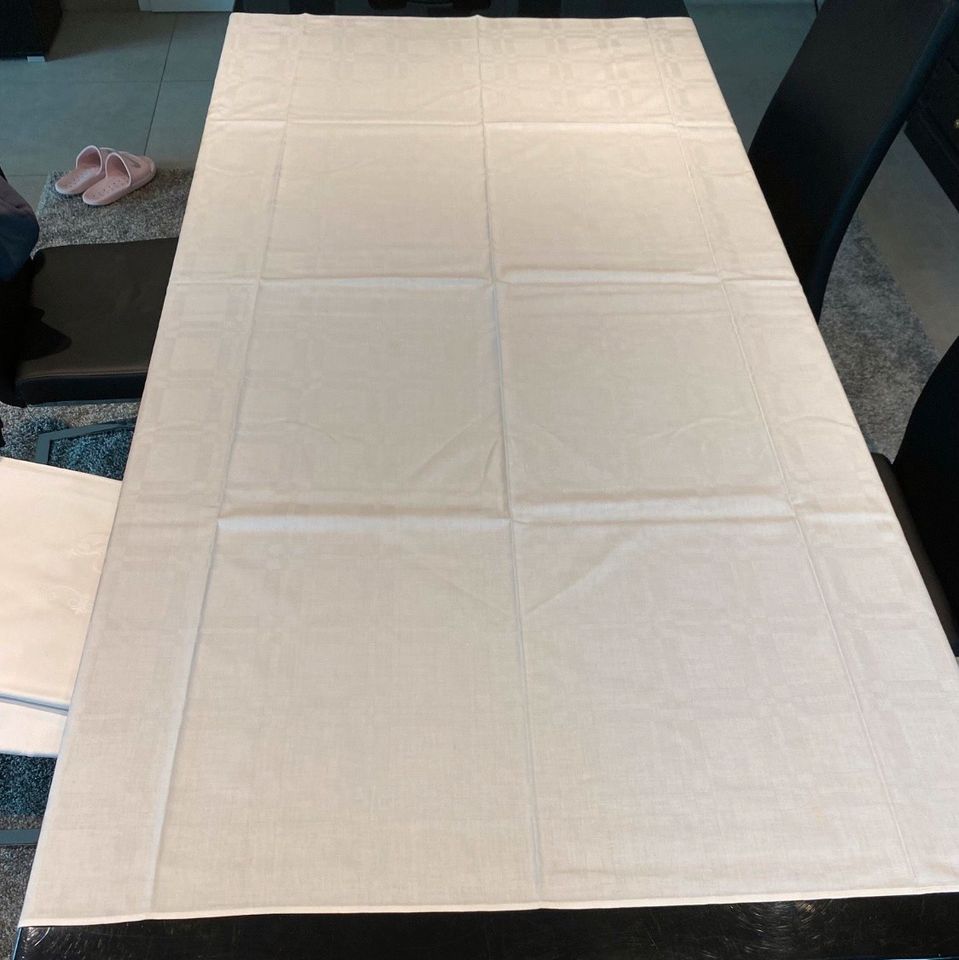 Tischdecke weiß rechteckig 1,80 x 1,30 m in Verl