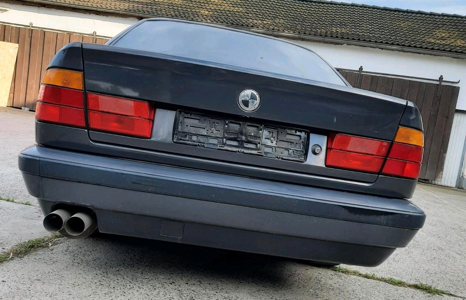 Bmw E34 520i in Laer