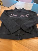 Sweatshirt Jacke schwarz von Benetton Grösse 110 Nordrhein-Westfalen - Solingen Vorschau