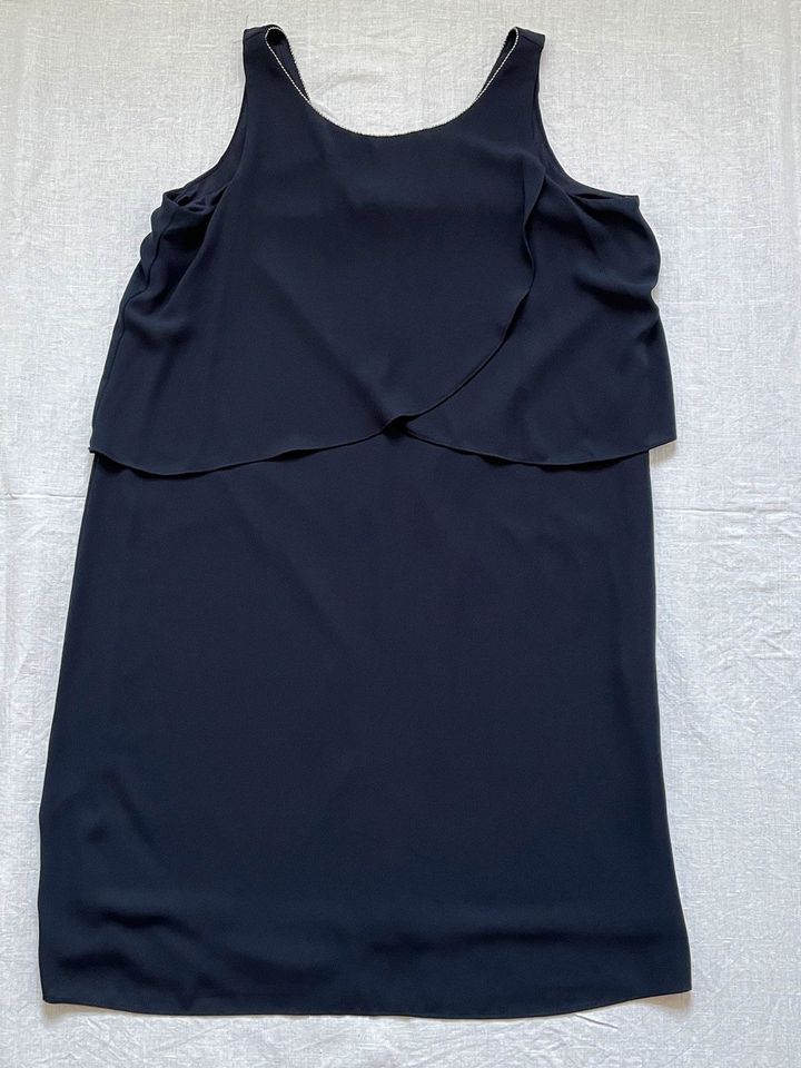 Kleid, Cocktailkleid, Abendkleid kurz Gr. 38 mit Silbereinfassung am Ausschnitt in Unterneukirchen