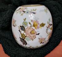 Vase mit Blüten  KPM Nordrhein-Westfalen - Erkrath Vorschau