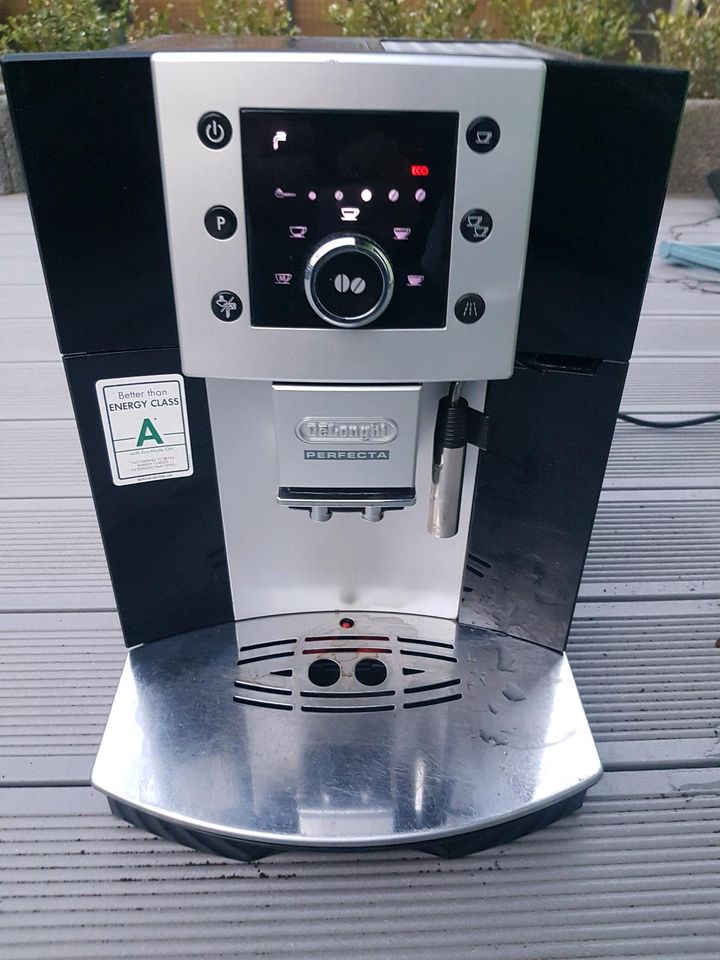 Kaffevollautomat Delonghi  Perfecta Esam5400 in Berlin