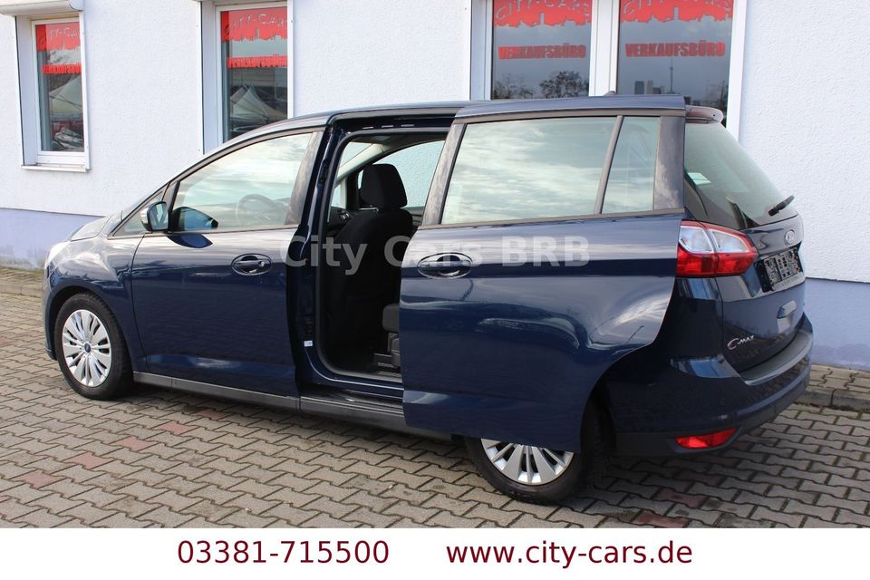 Ford Grand C-Max*Navigation*PDC*39200 Km in Brandenburg an der Havel