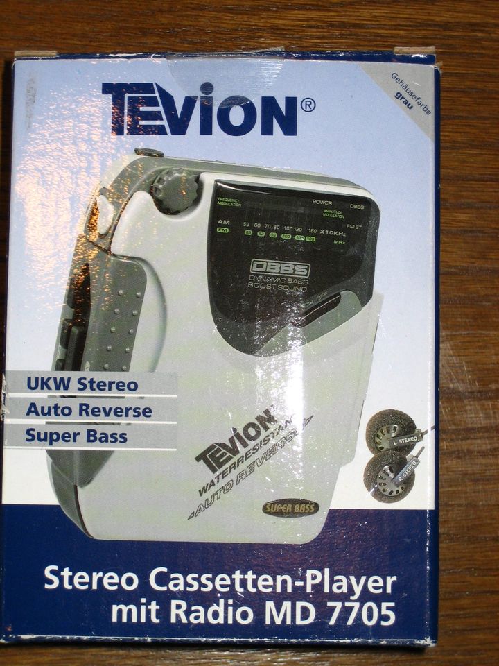 Tevion Stereo Cassetten Player mit Radio MD 7705 in Jüchen