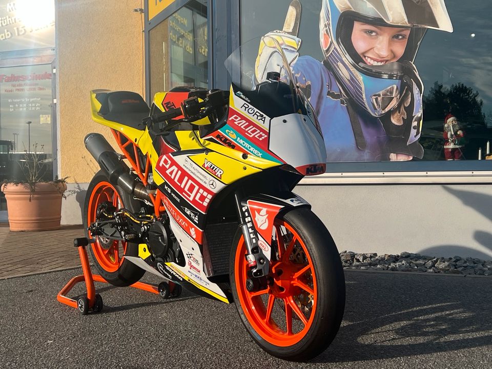 IDM SSP300, KTM RC 390R,Team-Freudenberg,Mectronik,WSSP300,Rennmotorrad,Supersport300,Rennmaschine in Bischofswerda