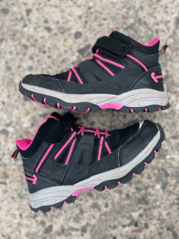 Kinder Wanderschuhe schwarz/pink Größe 37 in Rimpar