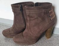 Stiefelette braun s.Oliver Gr. 39, 10cm Absatz München - Schwabing-West Vorschau