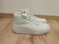 Hohe Sneaker, Köchelhohe Turnschuhe, weiß, Gr. 41 Nordrhein-Westfalen - Bottrop Vorschau