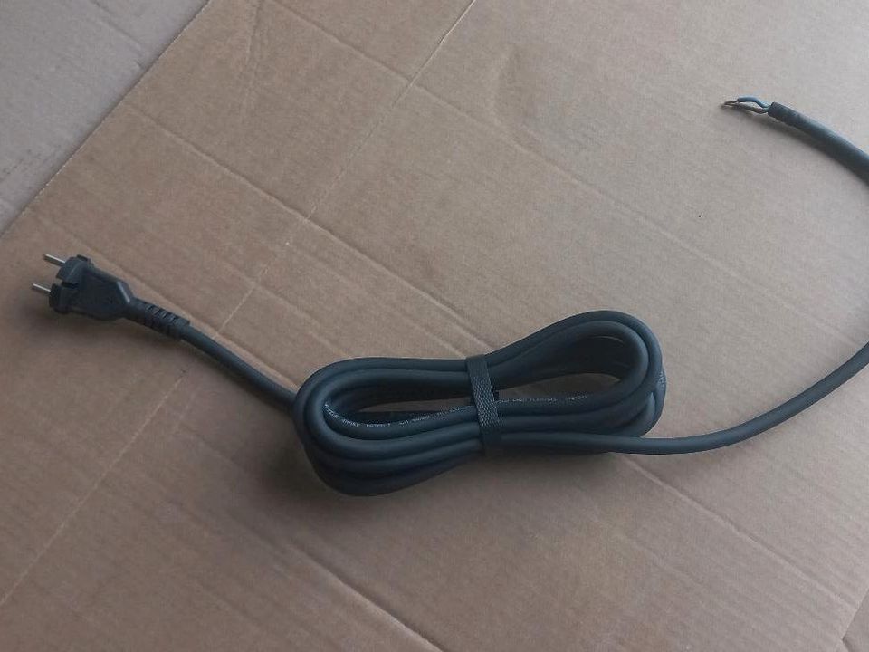 Winkelschleifer Kabel 2 x 1,5 mm2 4m Verlängerungskabel Leitung in Amstetten