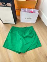 Skort aus Italien L grün Hose Shorts Rock Sommer high Waist Zara Bayern - Aichach Vorschau