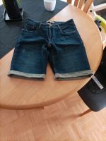 Kurze Jeans-Hose in Größe 42 Mülheim - Köln Höhenhaus Vorschau