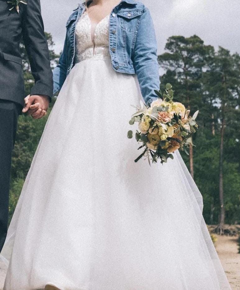 Hochzeitskleid nur ein Mal getragen :-) in Lohmar