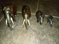 4 Elefanten zur Dekoration dunkel braun aus Holz Nordrhein-Westfalen - Hattingen Vorschau