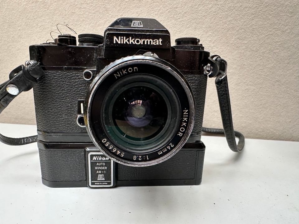 Nikon Nikkormat Winder AW 1 Nikkor 1:2.8 24mm Spiegelreflexkamera in Frankfurt am Main
