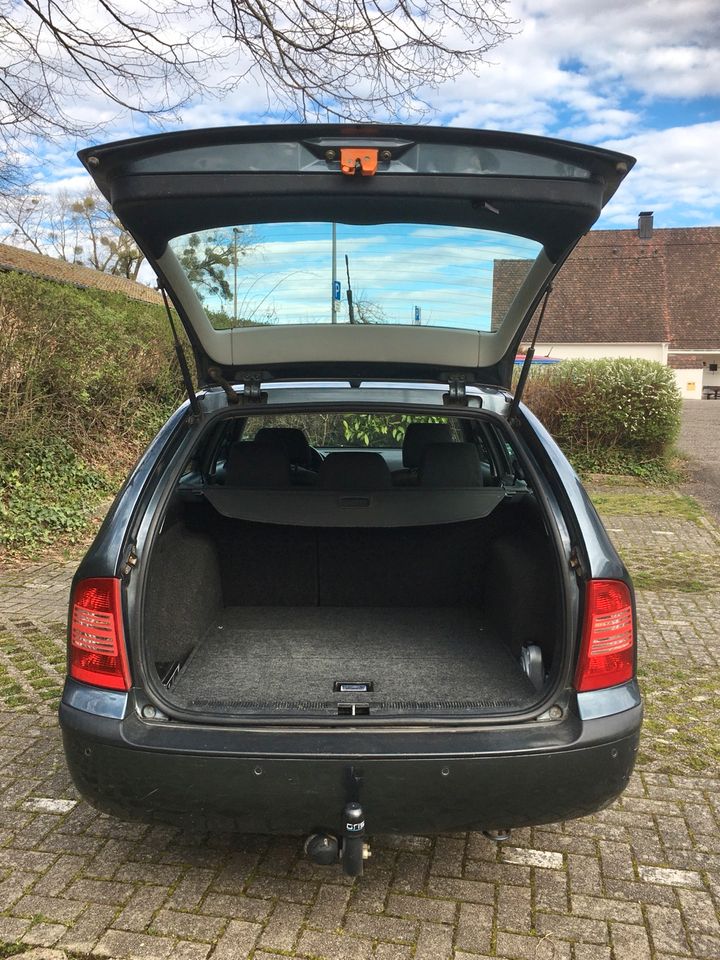 Skoda Octavia Kombi 1.9 TDI in Emmendingen