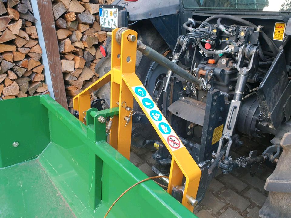 Heckschaufel Heckcontainer für Traktor 140 cm mit 3-Punkt in Stockstadt a. Main