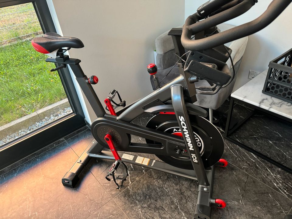 Schwinn Fitness Speedbike 800ic in Donzdorf