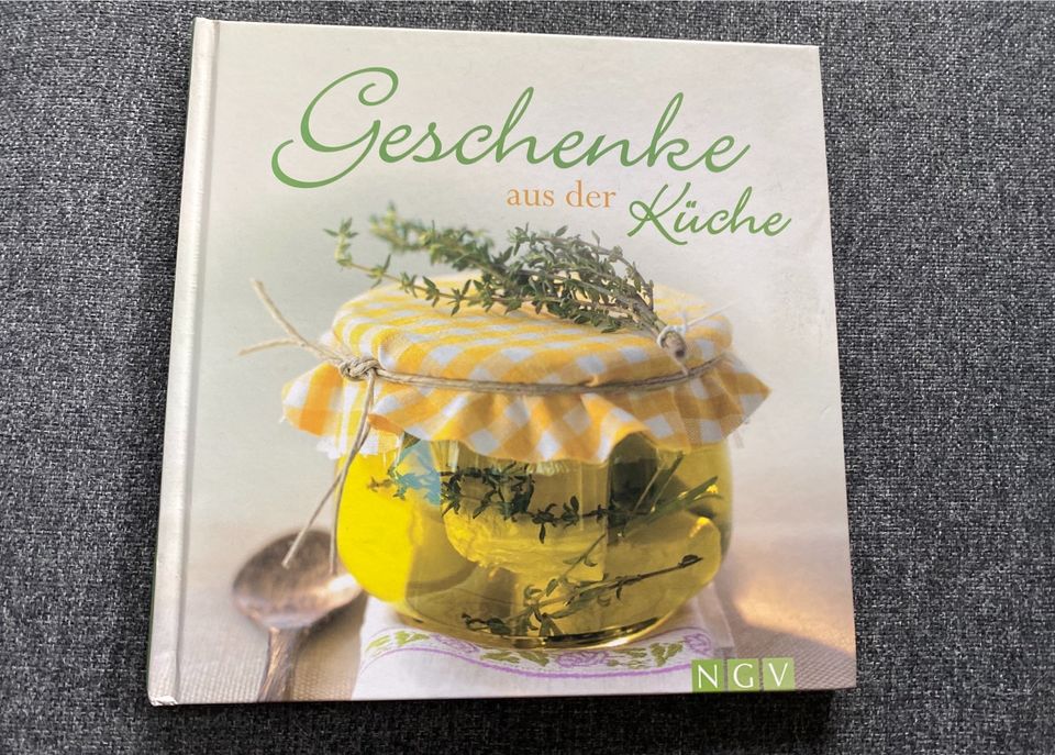 Tausche Buch Geschenke aus der Küche NGV in Herborn