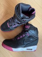 Sneakers Nike 2 für 1 Preis Berlin - Niederschönhausen Vorschau