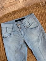 Vintage escada sport y2k jeans gr. 36 Hessen - Offenbach Vorschau