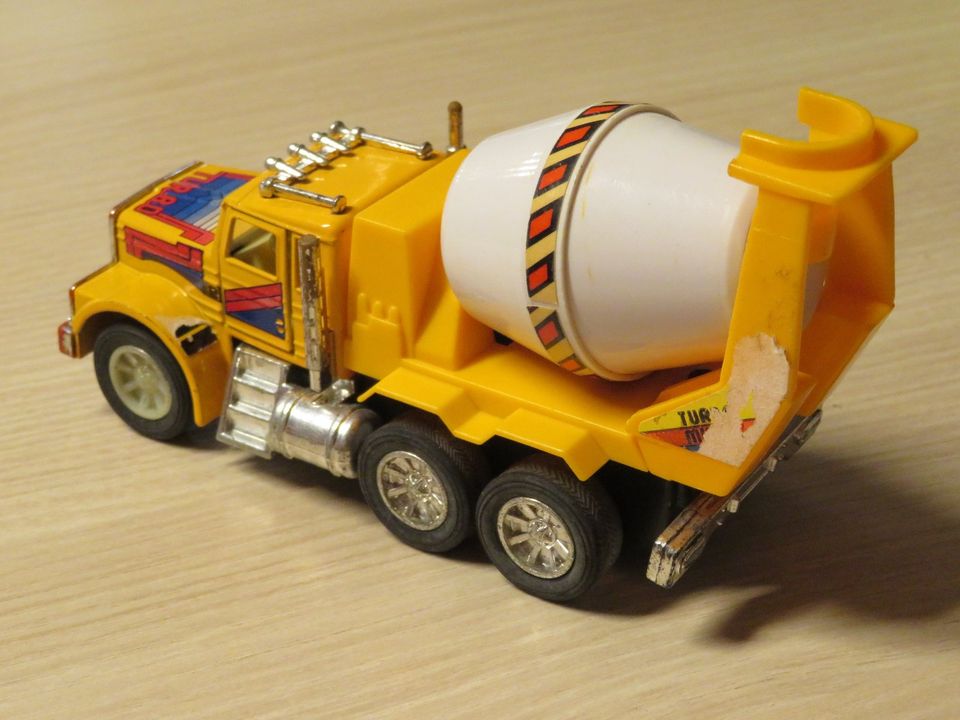 Spielzeug Modellauto American Truck Betonmischer 13 cm Länge in Issigau