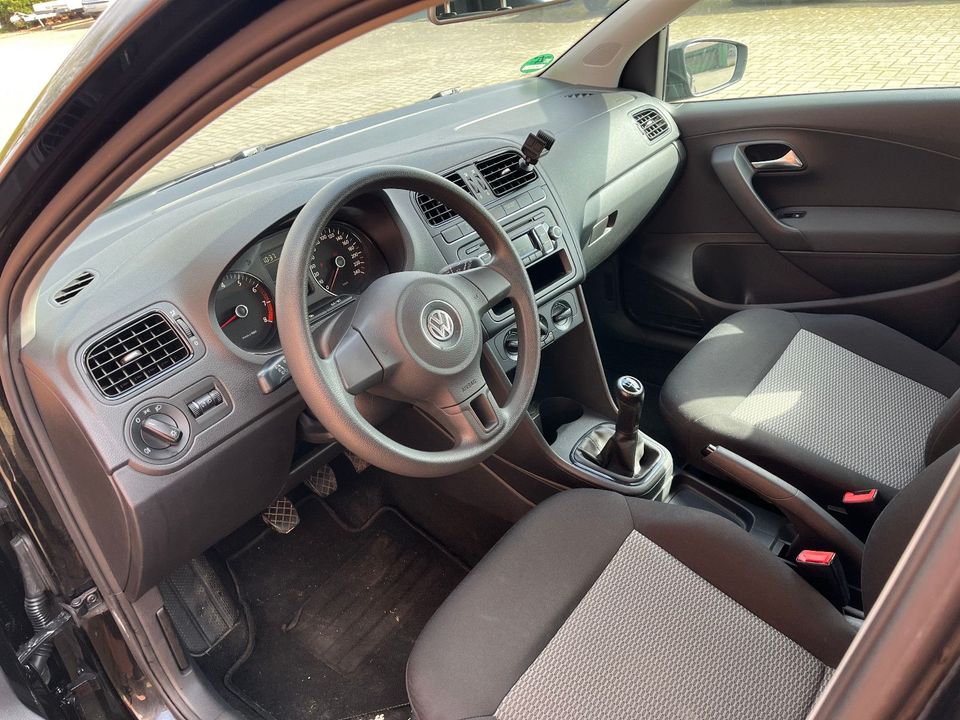 Volkswagen Polo V 1.2 Trendline 5-türig Klima E-Fenster in Bad Laer