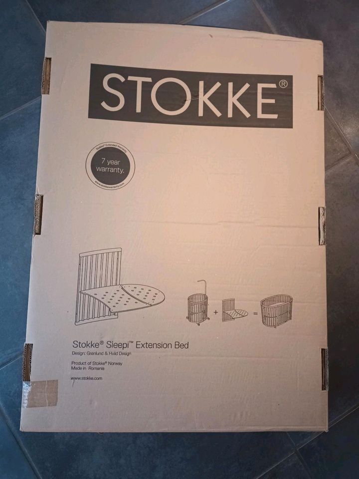 Bett / Kinderbett / Bettsystem Sleepi von Stokke in Scheer