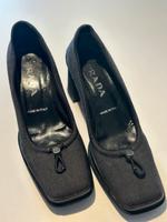 Original Prada Pumps schwarz Vintage Gr 38/12 fällt größer aus Bayern - Rattenkirchen Vorschau