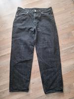 H&M Jeans, loose, Gr. 36/32, schwarz, top Zustand Berlin - Reinickendorf Vorschau