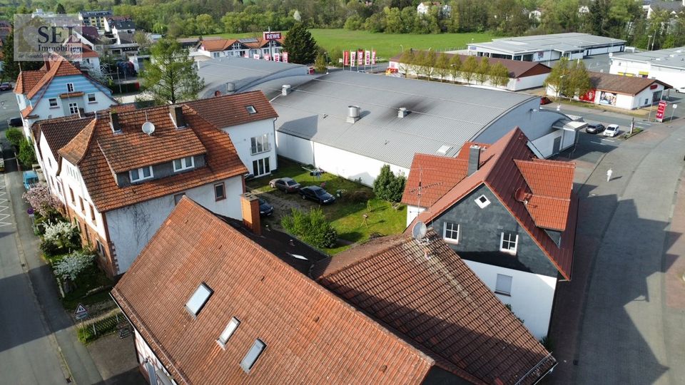 Im Zentrum von Wetter -Vier Wohnungen und eine selbstnutzbare Gewerbeeinheit unter einem Dach- in Wetter (Hessen)