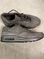 Nike Air Max 1 Grau Silber Lila Größe 41 Hessen - Gießen Vorschau