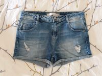 Zara Hotpants Gr.38 Short kurze Hose Jeans Sommer Nordrhein-Westfalen - Mönchengladbach Vorschau