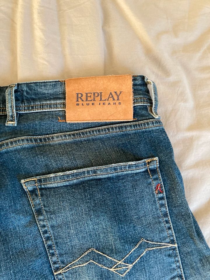 Replay Jeans 31/32 in Lübeck