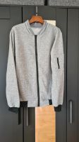 NEU Collegejacke grau Gr. M/L Strickjacke Reißverschlussjacke Hessen - Heppenheim (Bergstraße) Vorschau